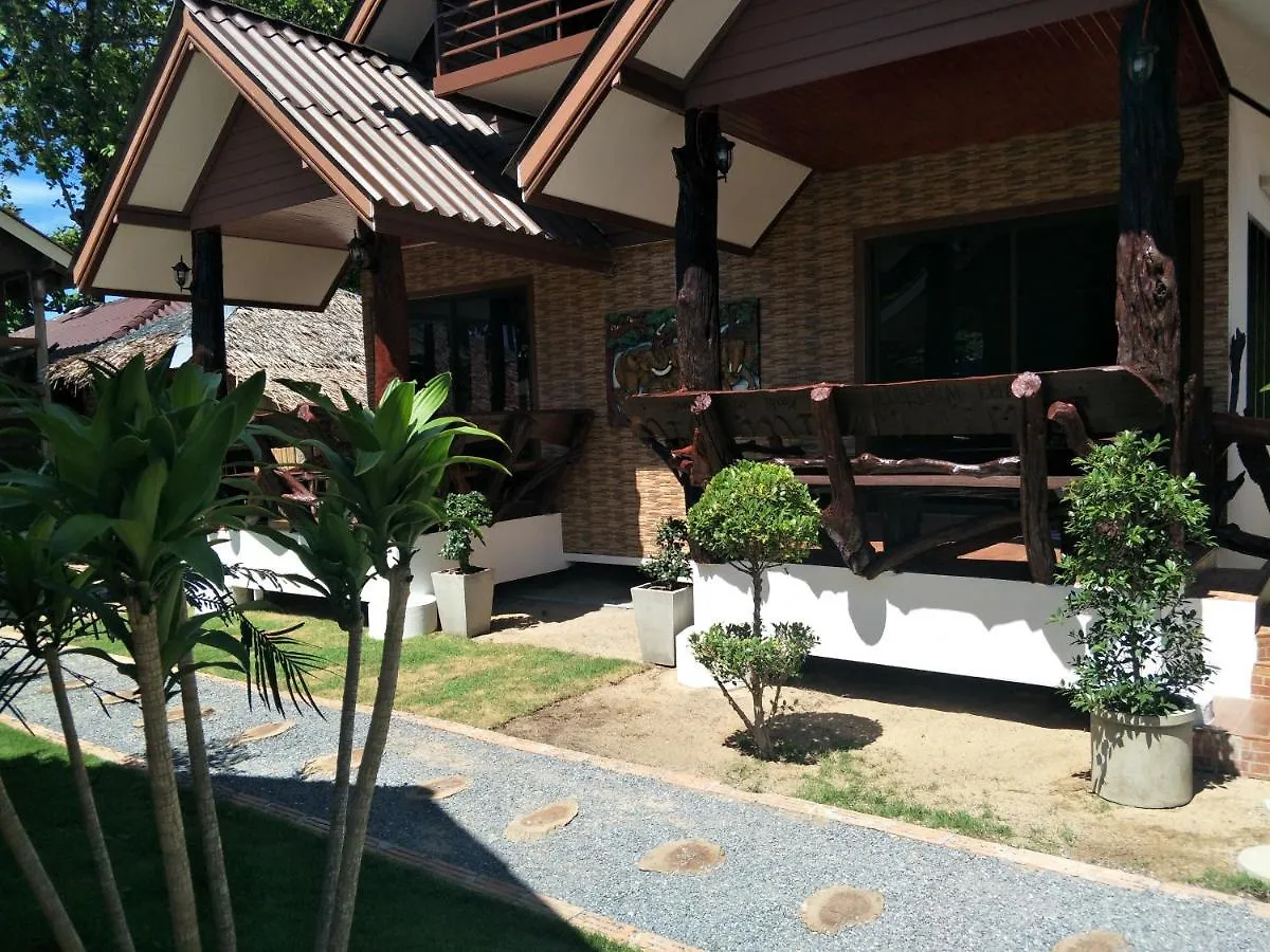 Lanta Fa Rung Beach Resort Koh Lanta Guest house